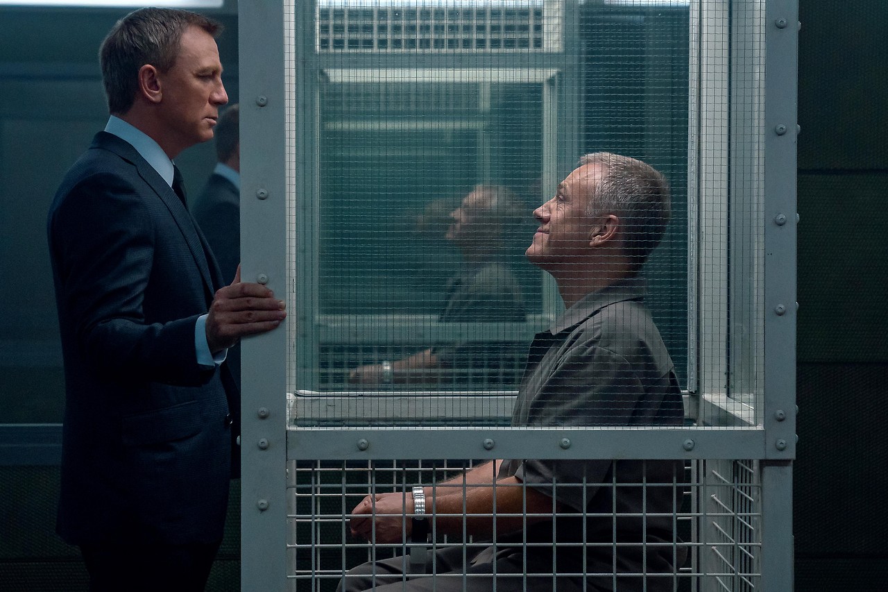 Daniel Craig und Christoph Waltz in einer Szene aus dem neuen James Bond Film „No Time To Die“.