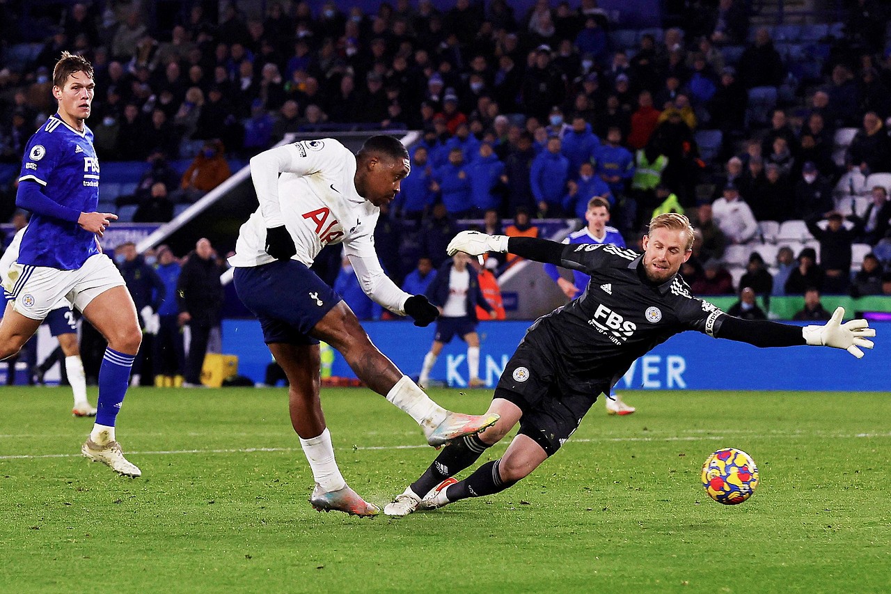 Tottenham Hotspur’s Steven Bergwijn trifft gegen Leicester