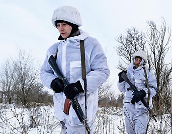 Ukrainische Soldaten in der Nähe von Luhansk