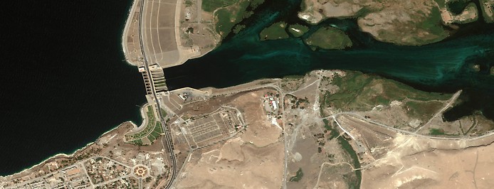 Satellitenaufnahme des Tabqa-Staudamms in Syrien
