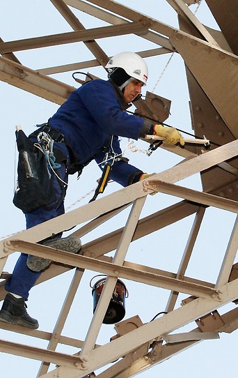 Arbeiter auf Eiffelturm