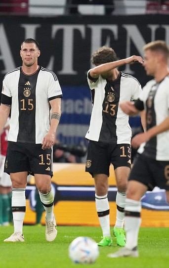 Enttäuschte deutsche Fußballspieler