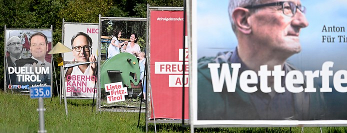 Wahlplakate in Tirol