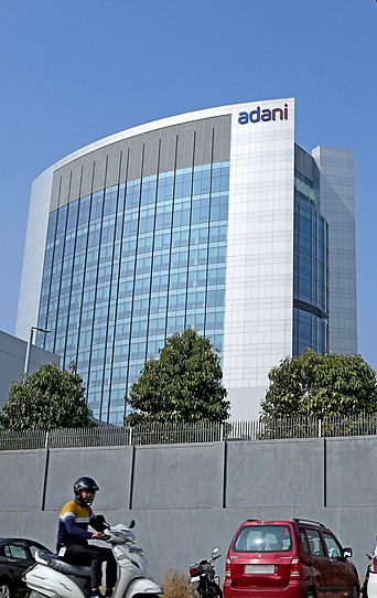 Das Adani Corporate House in Ahmedabad (Indien)