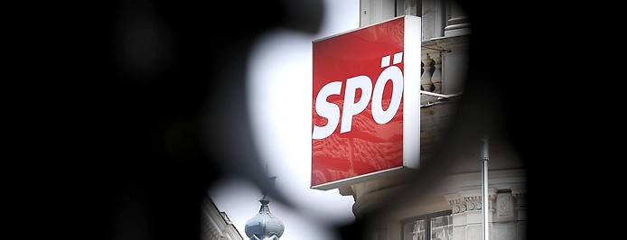 SPÖ Logo durch ein Gitter betrachtet