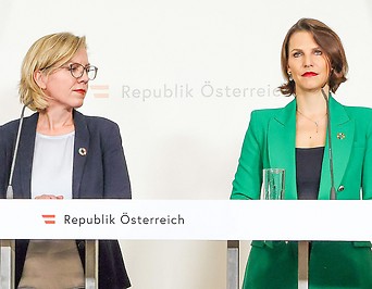 Infrastrukturministerin Leonore Gewessler (Grüne) und Verfassungsministerin Karoline Edtstadler (ÖVP)