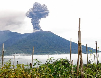 Vulkanausbruch in Agam, West-Sumatra