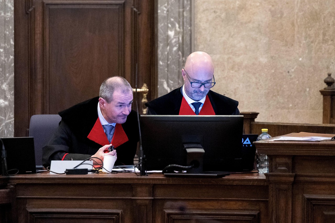 State Prosecutor Gregor Adamovic and State Prosecutor Roland Koch