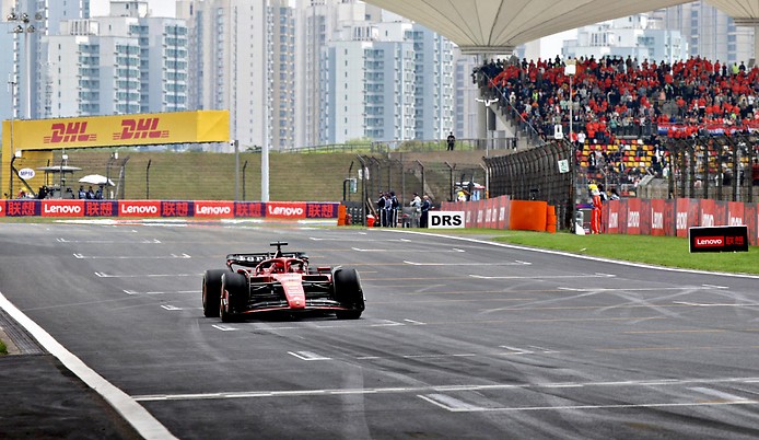 Charles Leclerc (Ferrari) in Action auf dem Shanghai International Circuit